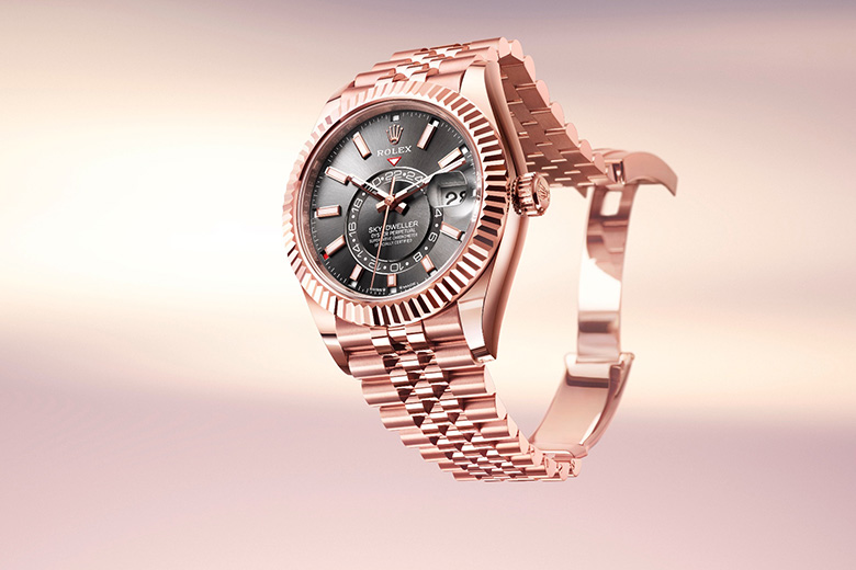 ROLEX-~3 Rolex gold watches